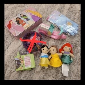 Princess bundle, gloves, pencil box and crayons.